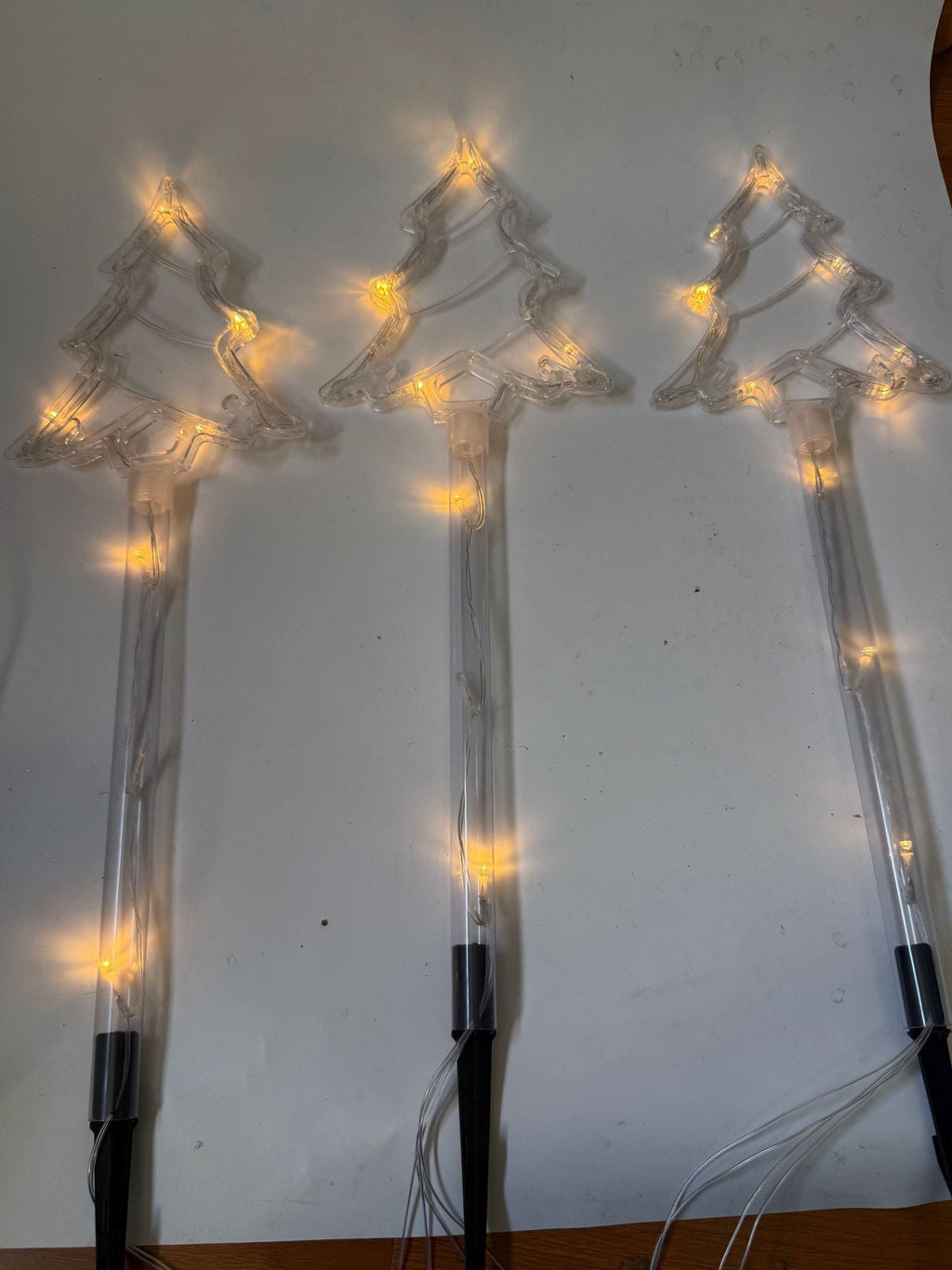 LED Solar Powered 1-to-5 Christmas Tree Ground Lights Outdoor Waterproof Decorative Atmosphere Lights for Courtyard and Lawn
